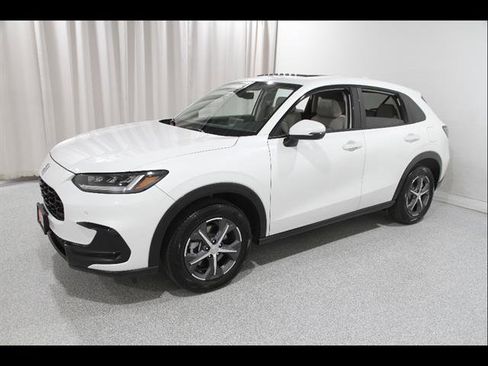 Used 2025 Honda HR-V EX-L image 3