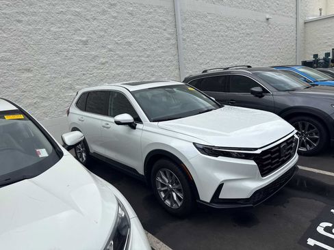Used 2023 Honda CR-V EX-L image 5