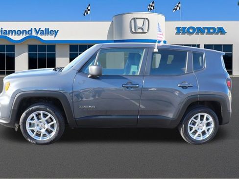 Used 2023 Jeep Renegade Latitude image 7