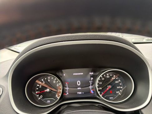 Used 2020 Jeep Compass Limited AWD/4WD image 25