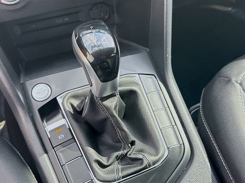 Used 2022 Volkswagen Taos SE image 15