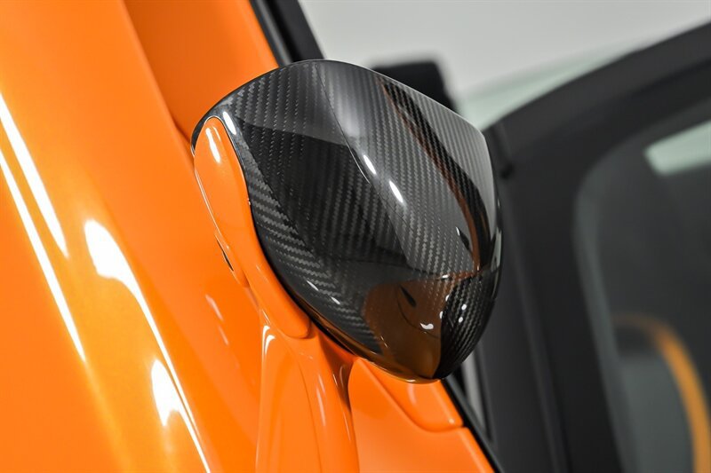Used 2022 McLaren 720S Spider RWD image 5