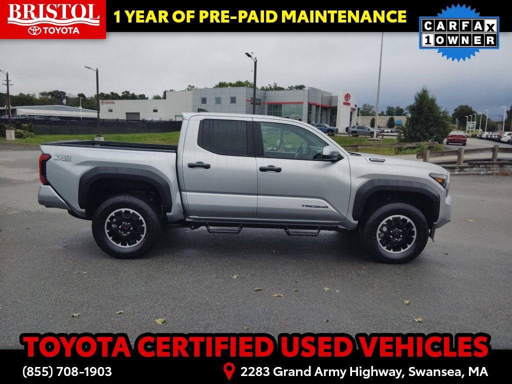 Certified 2025 Toyota Tacoma TRD Off-Road AWD/4WD image 10