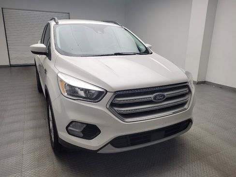 Used 2018 Ford Escape SE w/ Ford Safe & Smart Package AWD/4WD image 14