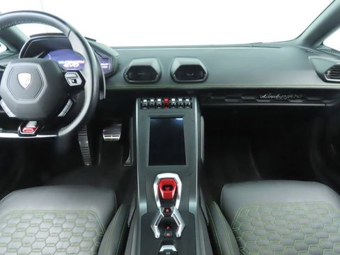 Used 2023 Lamborghini Huracan EVO image 13