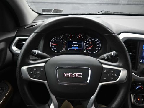 Used 2023 GMC Acadia SLE AWD/4WD image 11
