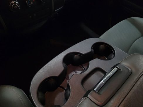 Used 2018 RAM 1500 Express w/ Express Value Package image 26