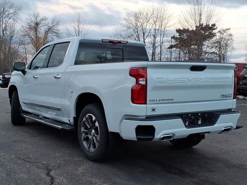 New 2026 Chevrolet Silverado 1500 High Country w/ Technology Package AWD/4WD image 4