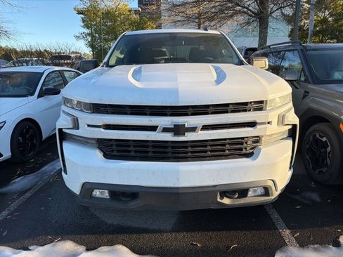 Used 2021 Chevrolet Silverado 1500 RST image 2