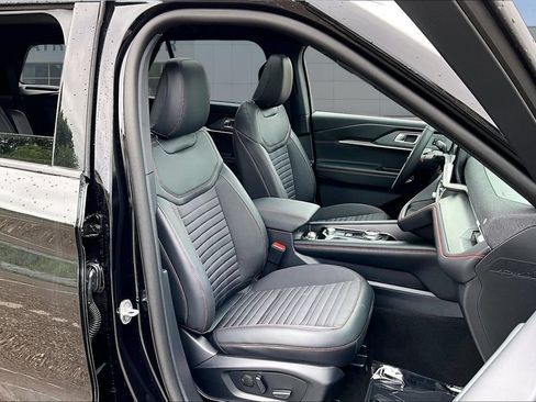 New 2026 Ford Explorer ST-Line w/ ST-Line Street Pack AWD/4WD image 12