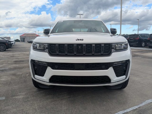 New 2026 Jeep Grand Cherokee Limited AWD/4WD image 9