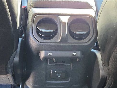 Used 2025 Jeep Wrangler Unlimited Rubicon 392 AWD/4WD image 17