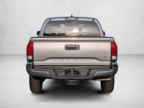 Used 2018 Toyota Tacoma SR5 image 7