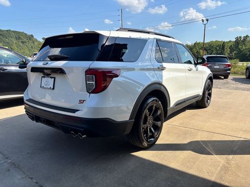 Used 2024 Ford Explorer ST w/ Equipment Group 401A AWD/4WD image 4