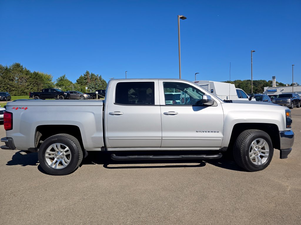 Used 2017 Chevrolet Silverado 1500 LT w/ All Star Edition AWD/4WD image 19