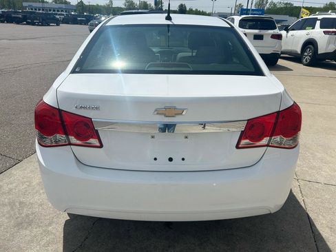 Used 2013 Chevrolet Cruze LS FWD image 6