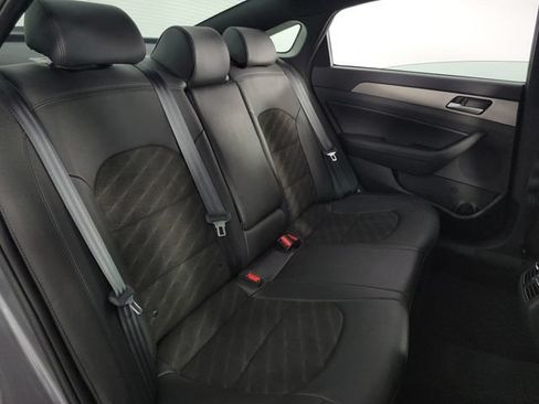 Used 2019 Hyundai Sonata Sport w/ Tech Package 03 FWD image 19