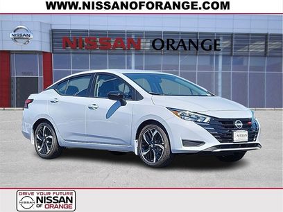 New 2025 Nissan Versa SR w/ Trunk Package