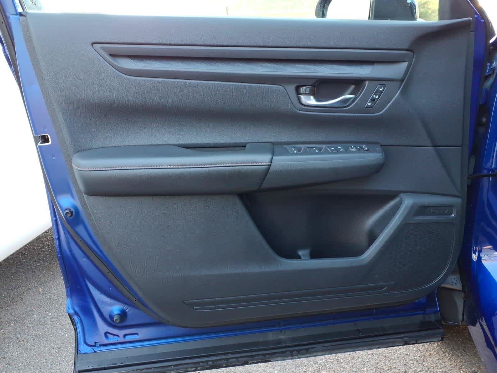 Certified 2025 Honda CR-V Sport-L image 13