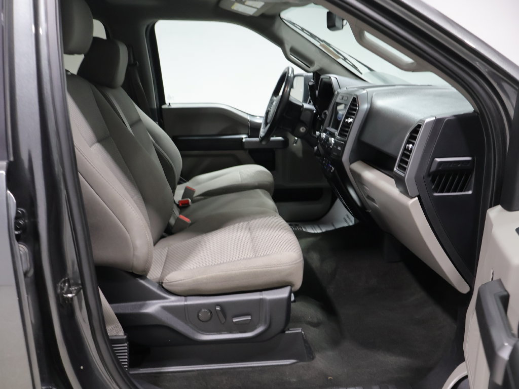Used 2019 Ford F150 XLT w/ Equipment Group 302A Luxury AWD/4WD image 21