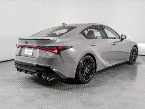 Used 2022 Lexus IS 500 image 8