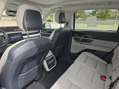 New 2026 Lincoln Nautilus Premier w/ Equipment Group 102A AWD/4WD image 9