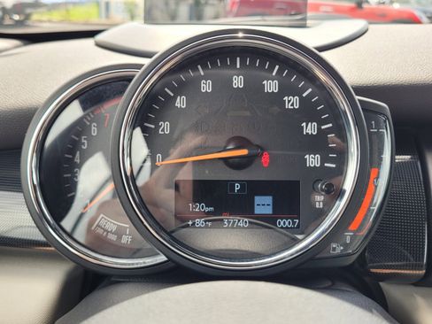 Used 2019 MINI Cooper S image 29