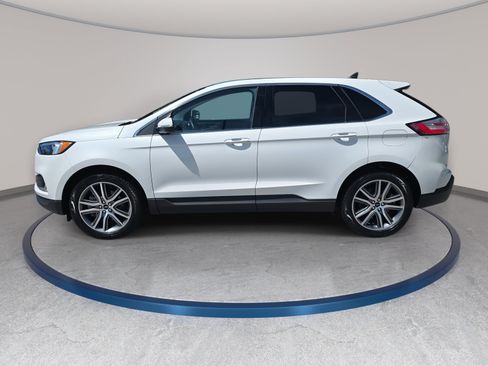 Used 2023 Ford Edge Titanium w/ Class II Trailer Tow Package AWD/4WD image 8