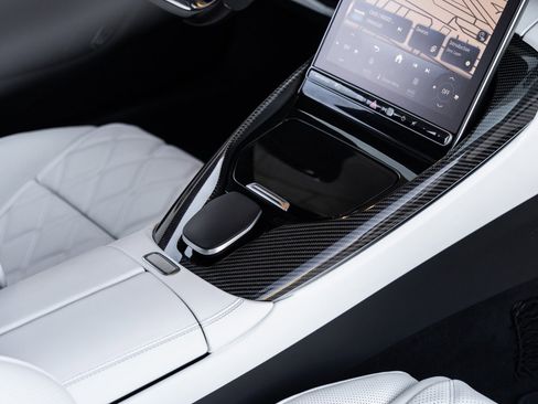 Used 2025 Mercedes-Benz AMG GT 63 image 33