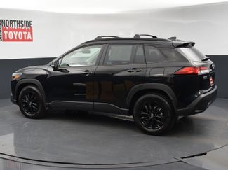 Used 2024 Toyota Corolla Cross LE video 2