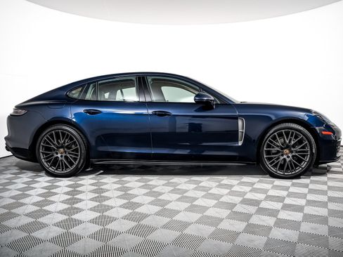 Certified 2023 Porsche Panamera 4 Platinum Edition AWD/4WD image 9