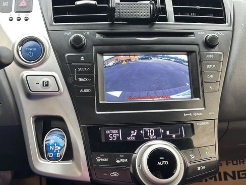 Used 2014 Toyota Prius V Five FWD image 12