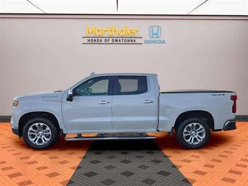 Used 2024 Chevrolet Silverado 1500 LTZ w/ Technology Package image 2