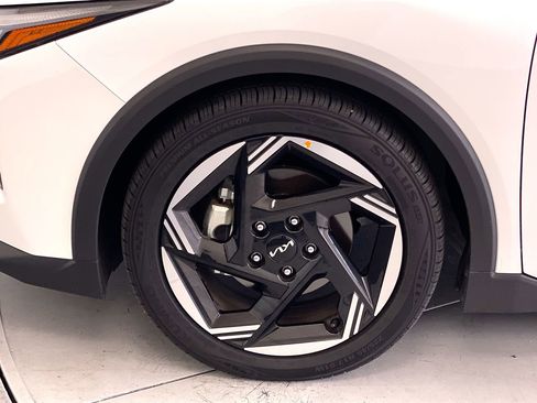 Certified 2025 Kia K4 EX image 12