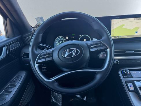 Used 2023 Hyundai Palisade Calligraphy image 17