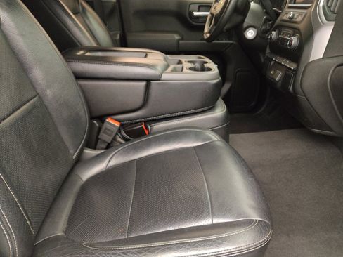 Used 2020 Chevrolet Silverado 1500 Custom w/ Custom Value Package image 21