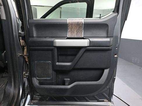 Used 2019 Ford F350 Lariat w/ Chrome Package image 43