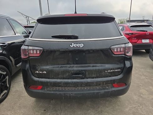 Used 2025 Jeep Compass Limited image 10