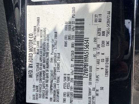 Used 2010 Ford Mustang GT Premium RWD image 38