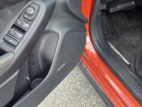 Certified 2024 Subaru Crosstrek 2.5i Limited image 17