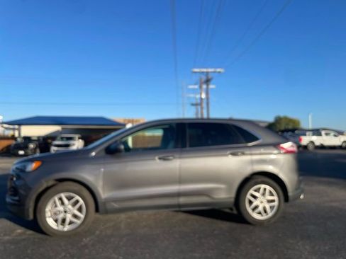 Used 2023 Ford Edge SEL image 1