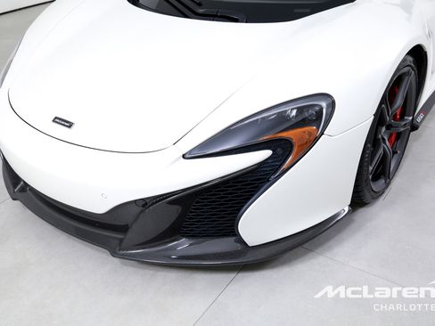 Used 2016 McLaren 650S Spider image 30