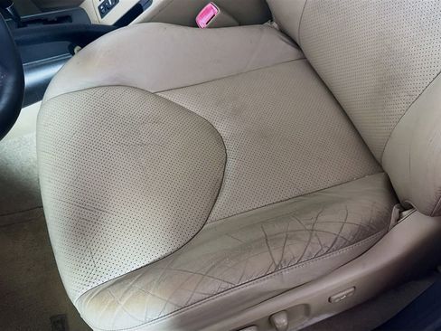 Used 2010 Toyota RAV4 Limited FWD image 18