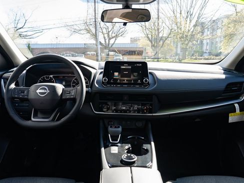 New 2026 Nissan Rogue SV w/ Cold Weather Package AWD/4WD image 10