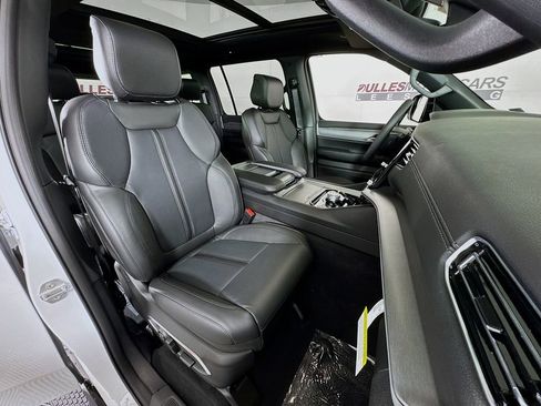 New 2026 Jeep Grand Wagoneer 4WD w/ Premium Group I image 31