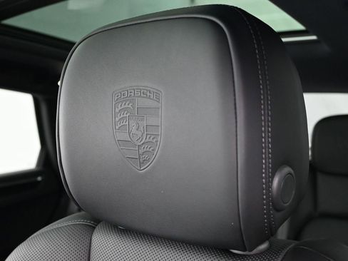 Certified 2026 Porsche Macan AWD/4WD image 20