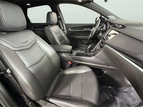Used 2025 Cadillac XT5 Premium Luxury image 47