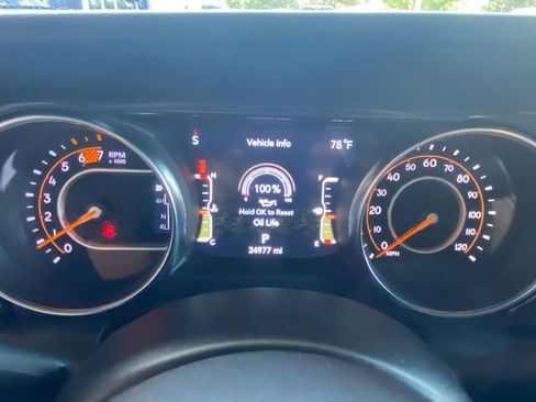 Used 2023 Jeep Wrangler Unlimited Sport AWD/4WD image 18