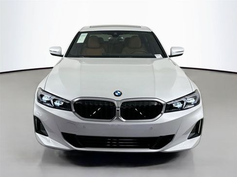 New 2025 BMW 330i Sedan w/ Premium Package RWD image 4