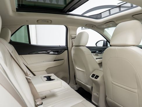 Used 2021 Buick Envision Essence w/ Technology Package I image 24